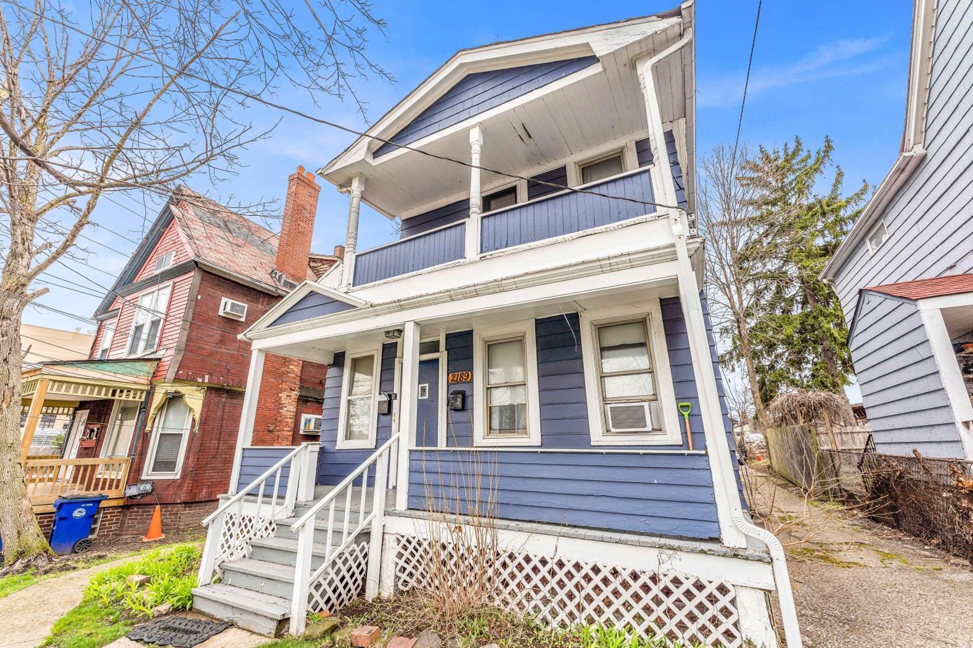 Historic Cozy Haven In Little Italy Apartment คลีฟแลนด์ ภายนอก รูปภาพ